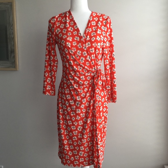 Anne Klein Dresses & Skirts - Red Floral Anne Klein Zuma wrap dress